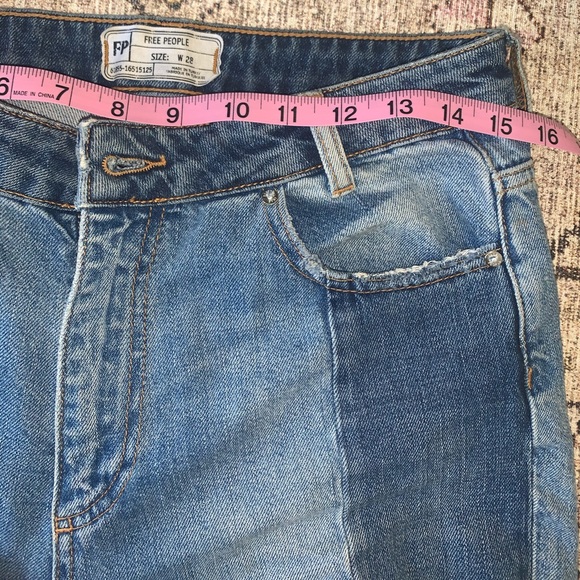 Free People TWO TONED jeans - Picture 2 of 5